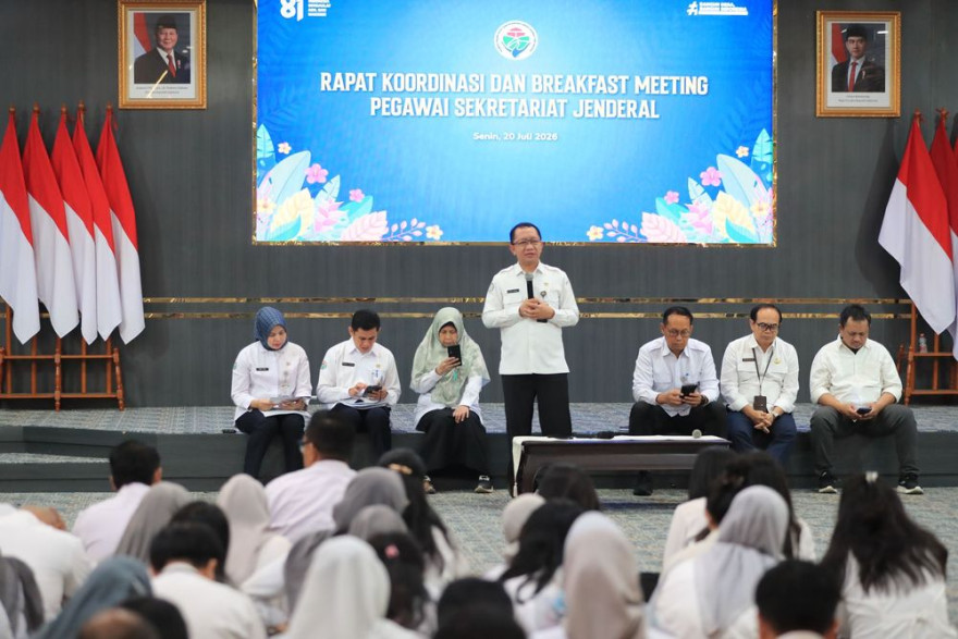 Sekjen Kemendes PDT Ajak Pegawai Pedomani Prinsip Good Governance dalam Menjalankan Tugas